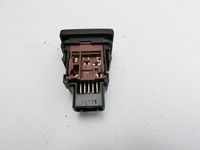 Toyota Avensis T27 08-11 Schalter Tankdeckel Entriegelung Toyota Avensis T27 08-11 07.09.2011 15C252 gebraucht Vorschau 2