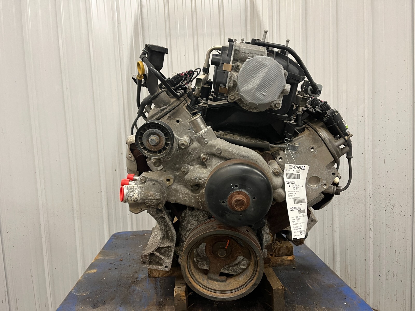 2014 SUBURBAN 1500 ENGINE MOTOR 5.3 NO CORE CHARGE 175,416
