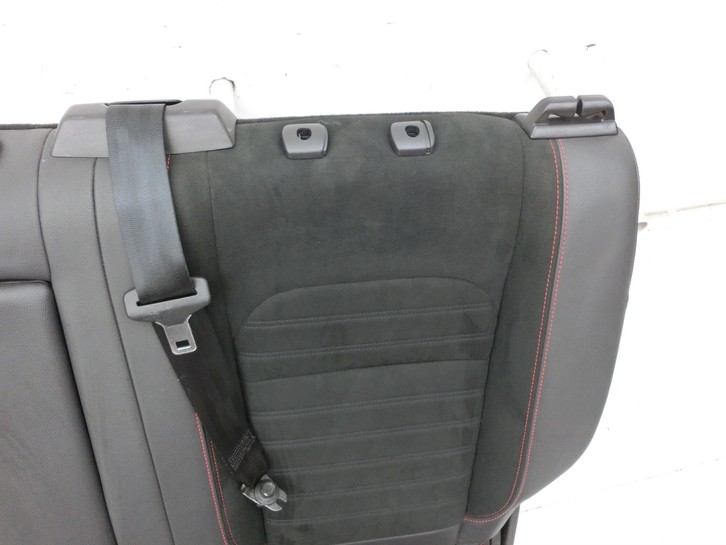 Ford Kuga DM2 16-20 Rücksitzbank Leder Alcantara Hinten rote Naht Ford Kuga DM2 16-20 27.12.2018 CJ6A-9662481-A... Vorschau 2