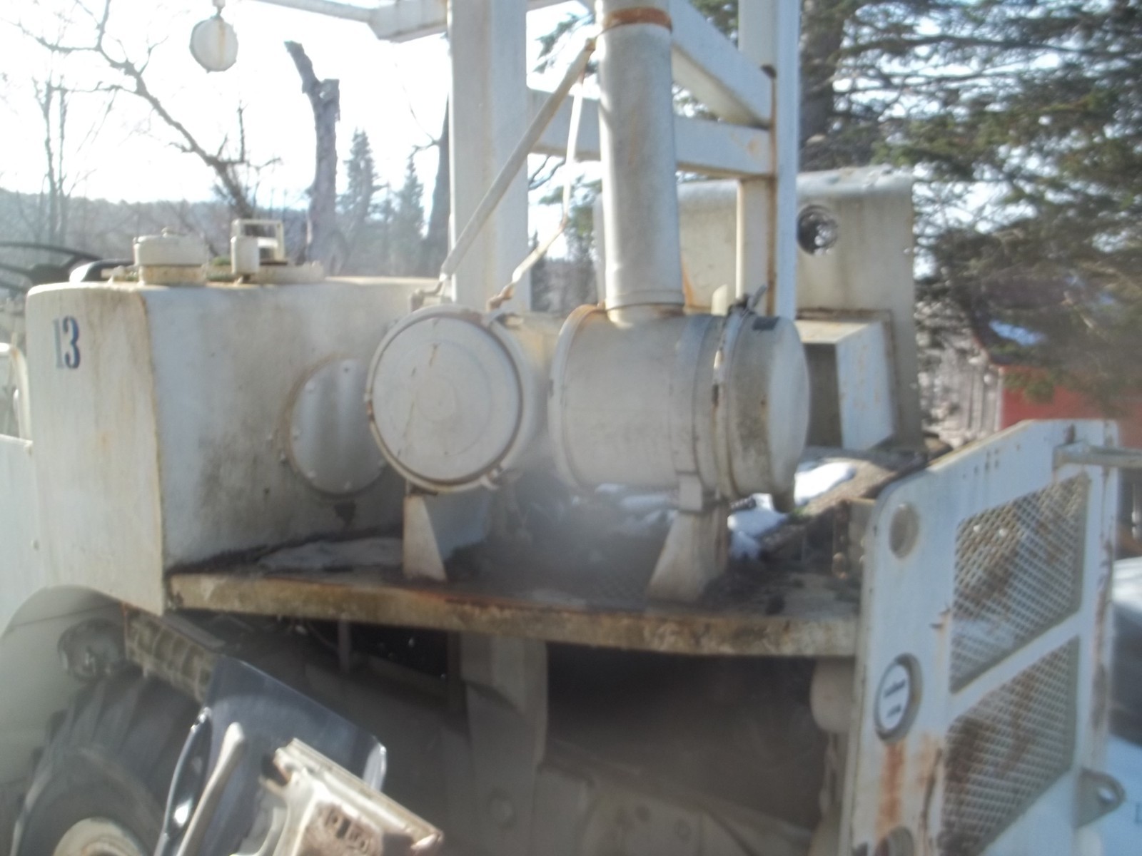 Clark front end loader/wheel loader 4 cyl detroit military