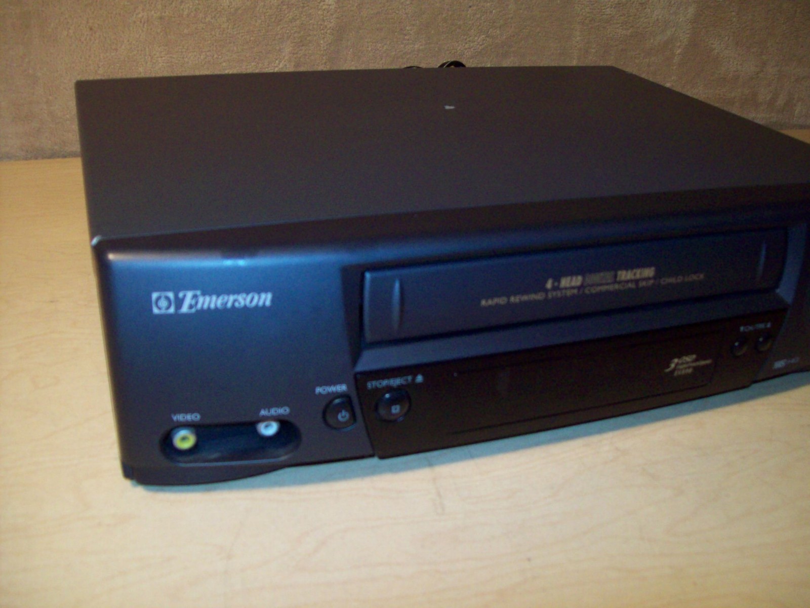 Emerson EV598~VCR~VHS~Player~4 Head~Tested~Works Well~Rapid Rewind~