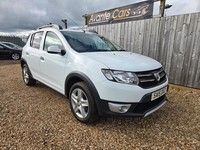 2015 Dacia Sandero Stepway 1.5 dCi Laureate 5dr HATCHBACK DIESEL Manual
