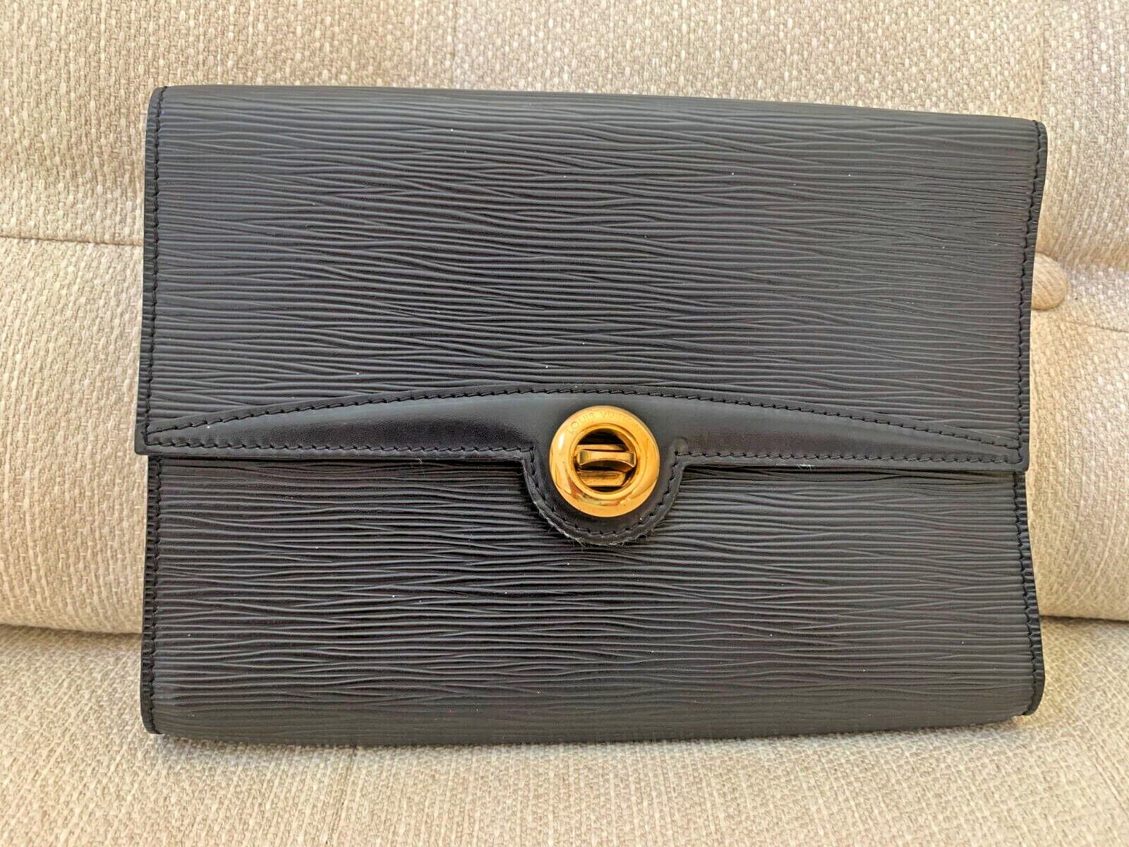 LOUIS VUITTON Epi Arsch 2Way Clutch Shoulder Bag Black