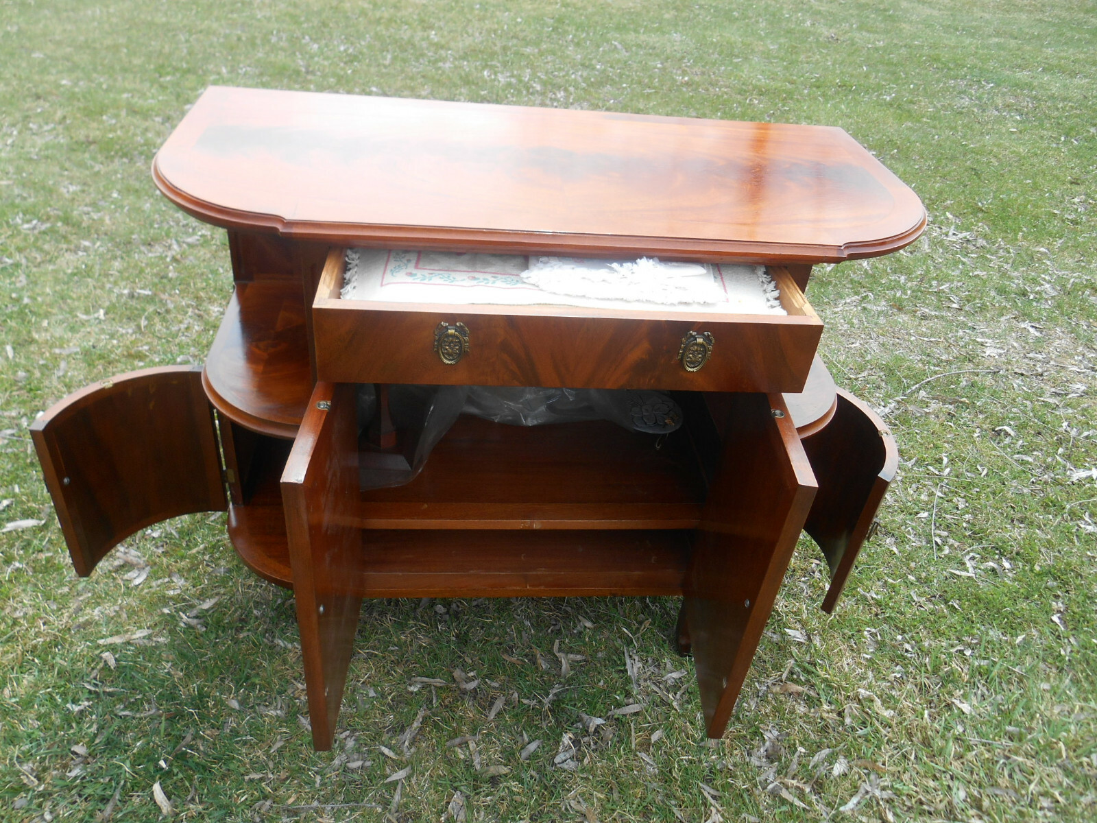 Stunning 1930's French Art Deco Buffet Ex Cond Solid Walnut and Veneers Original