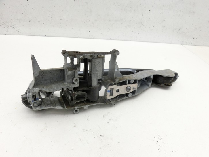Peugeot 308 I 07-11 3T Türgriff Griff aussen Links Vorne KTH Peugeot 308 I 07-11 26.02.2009 gebraucht Vorschau 4