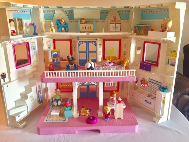 fisher price fold up dollhouse