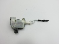 VW Touran 1T3 06-10 Tankdeckel Stellmotor Tankklappenmotor VW Touran 1T3 06-10 25.09.2009 1T0810773A 1K5959782... Vorschau 3