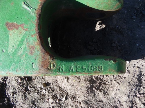 JOHN DEERE 7000 PLANTER DRAW PIN HITCH A25088
