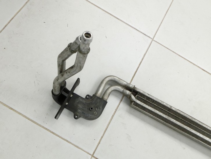 Mercedes W212 E350 09-14 CDI 3,0 170KW Kraftstoffkühler Kraftstoff- Kühler  - Bild 3