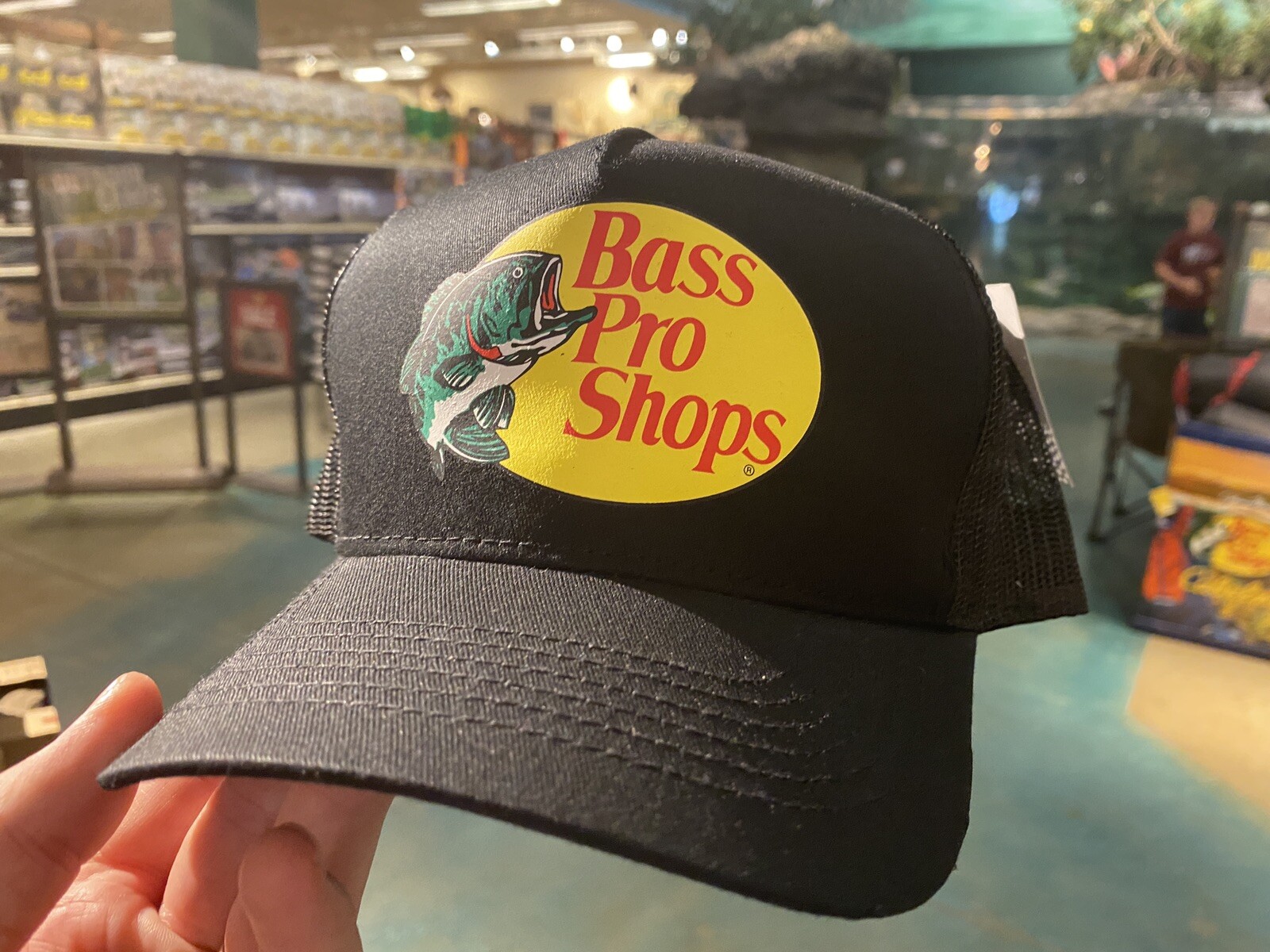 Шляпа Bass Pro Shops Trucker Hat 