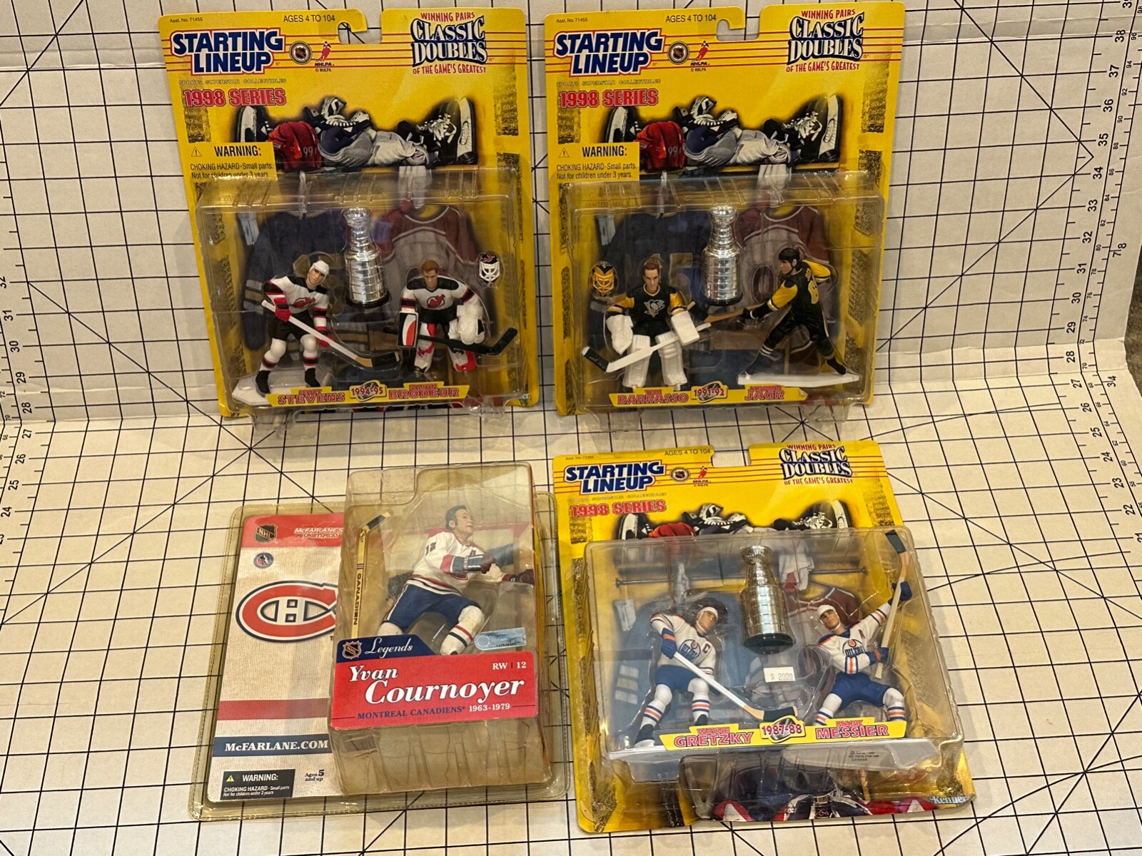 Starting Lineup Classic Doubles 1998 Series Wayne Gretzky
