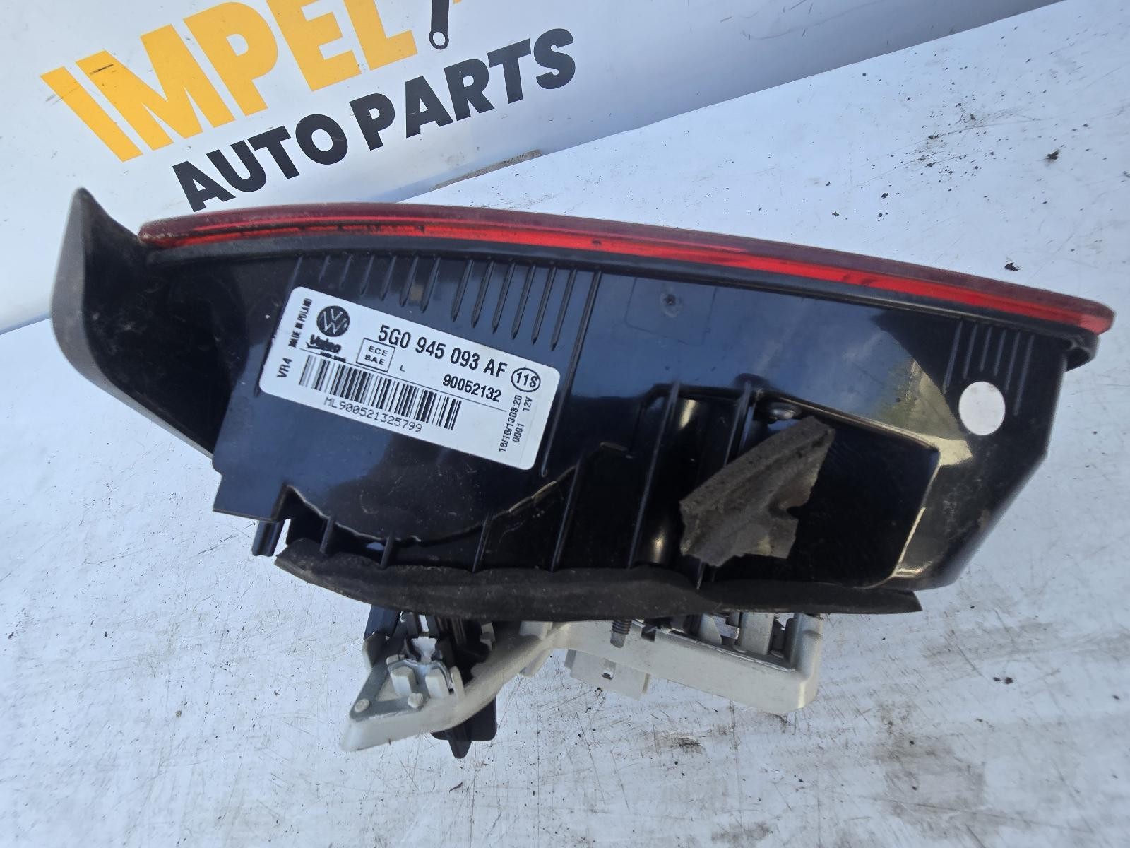 VOLKSWAGEN GOLF GEN 7 11/2012-03/2017 REAR GARNISH LEFT TAILGATE LAMP HATCH - thumbnail 3