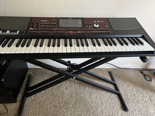 Korg PA700R Oriental 61-Key Arranger Workstation