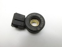 Mercedes A207 E250 10-13 Klopfsensor Sensor Mercedes A207 E250 10-13 31.08.2010 A0061533628 KS0001 gebraucht Vorschau 1