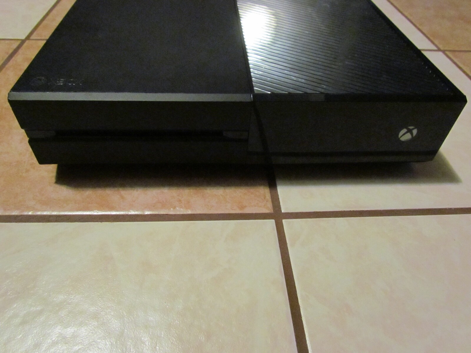 MICROSOFT XBOX ONE CONSOLE 1540 BROKEN FOR PARTS OR FIXING BLACK