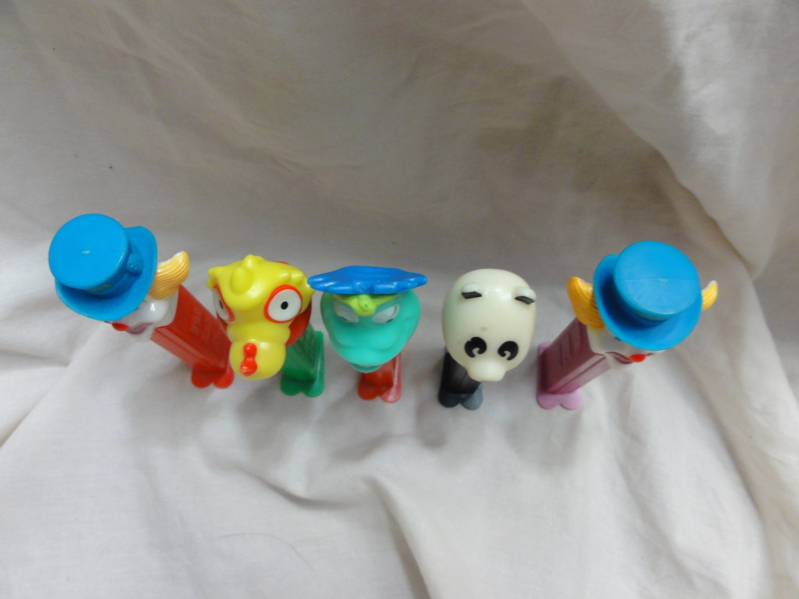 Pez Lot 5 Panda, SHE-SAUR, I-Saur, Peter PEZ Clown Issue B Purple/Red Stem