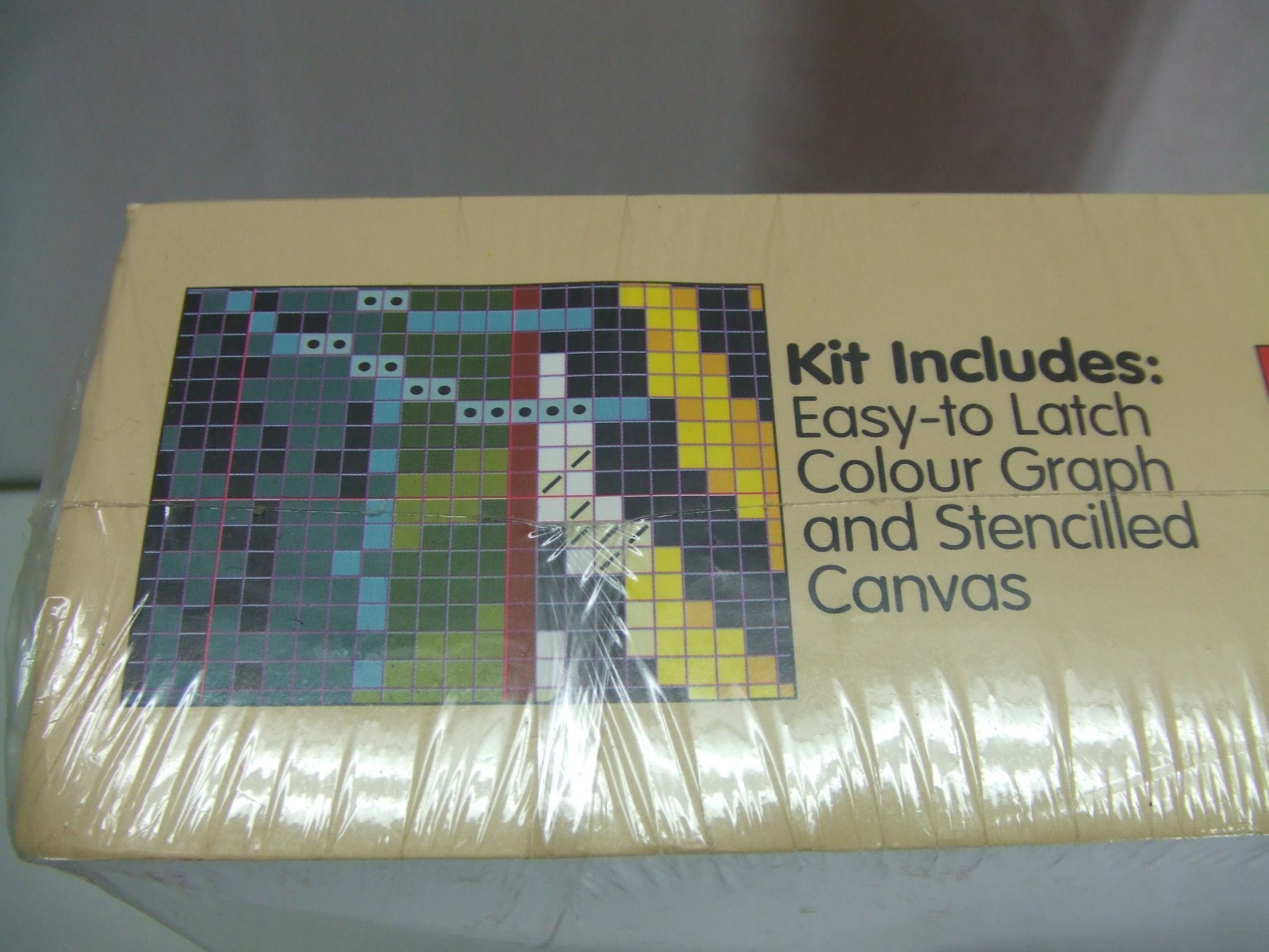 Bouquet Latch Hook Rug Kit KT 235 Football 22