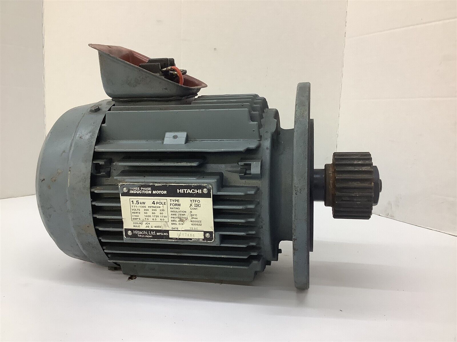 Hitachi YTFO Induction Motor 1.5kW 200V 1720RPM 4P 3PH 60Hz Hitachi YTFO Induction Motor 1.5kW 200V 1720RPM 4P 3PH 60Hz