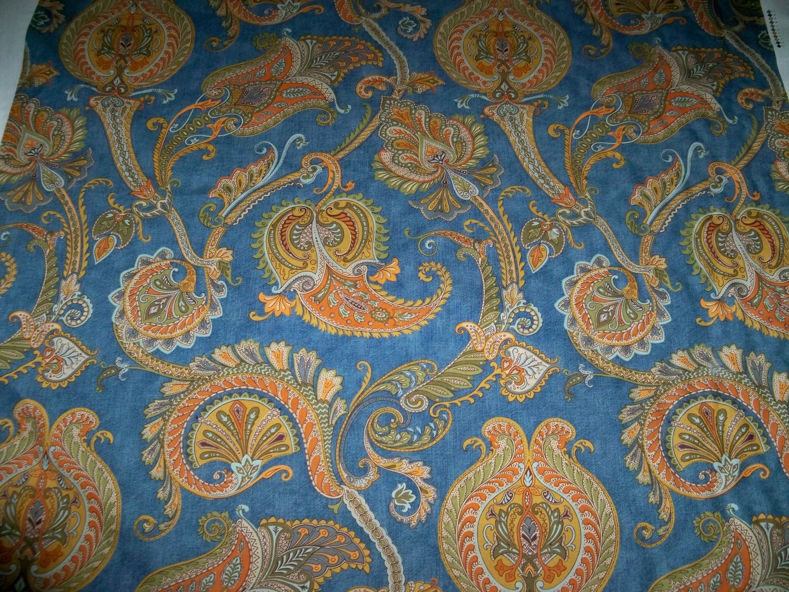 COWTAN & TOUT CARINTHIA PAISLEY LINEN FABRIC 3 YARD REMNANT DENIM BLUE MULTI