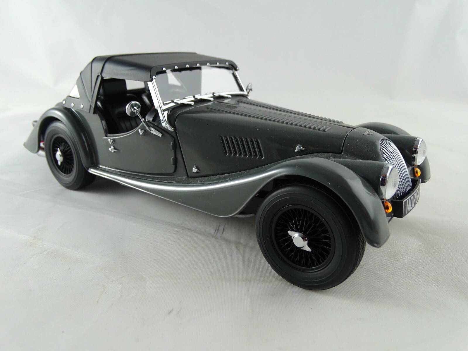 Morgan 4//4 Sports 2008 Mit Soft Top Silber 1//18 Kyosho Modell Auto mit oder oh..