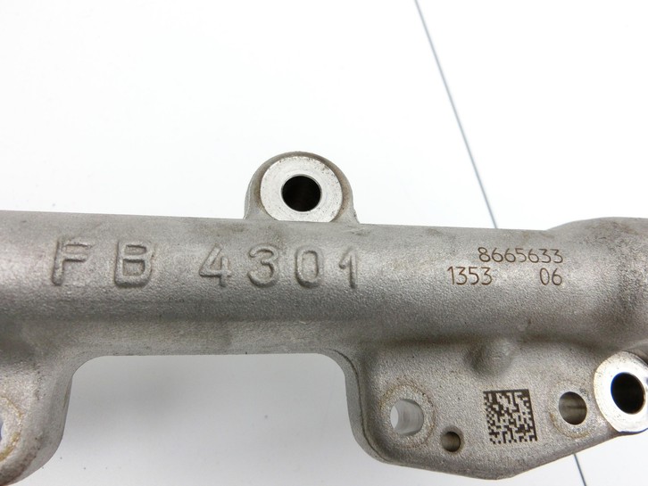 BMW F40 M135i 19-25 2,0i 225KW Verteilerrohr für Hochdruck Verteiler BMW F40 M135i 19-25 16.03.2021 8665633... Vorschau 6