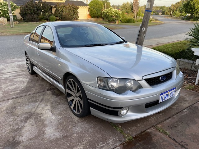 Ford falcon 2004
