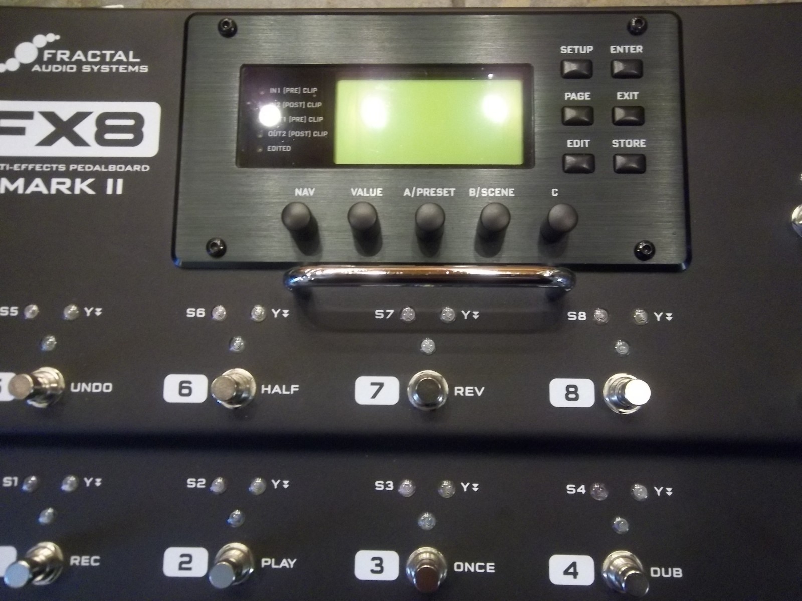 Fractal Audio Systems FX8 Mark II Multi Effects Pedal Board w/ Cables