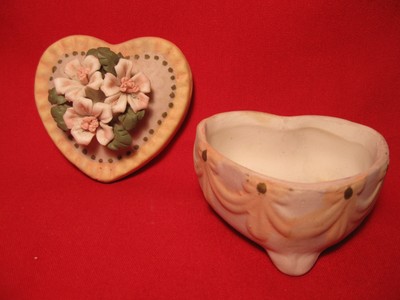 Ceramic Heart Shaped Trinket Box