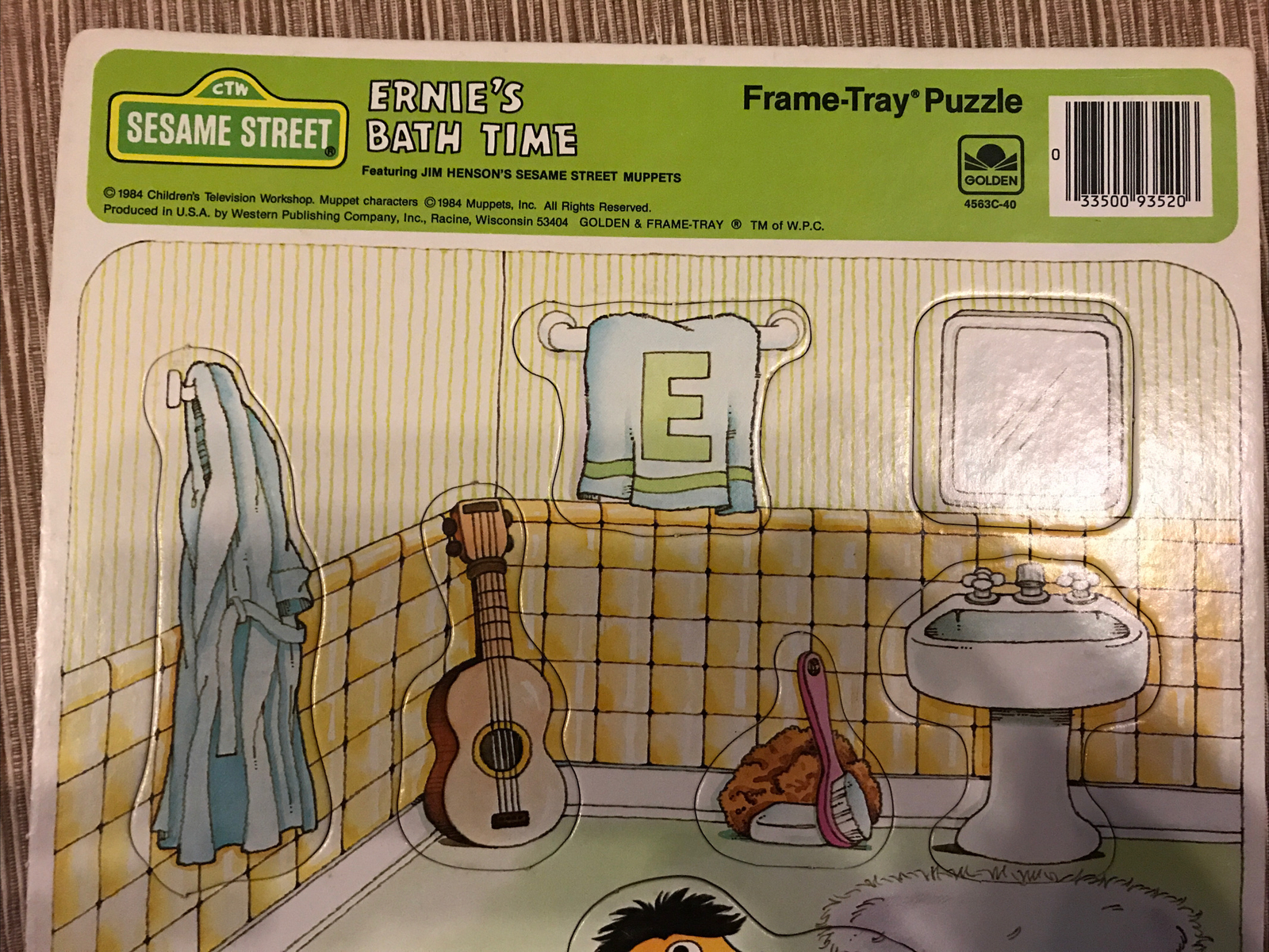 Sesame Street Ernie s Bath Time Frame-Tray Puzzle 1984 Muppets 11 x14 : купить с доставкой из США, цена 1 376 руб - (383912282942) Sesame Street Ernie s Bath Time Frame-Tray Puzzle 1984 Muppets 11 x14 : купить с доставкой из США, цена 1 376 руб - (383912282942)