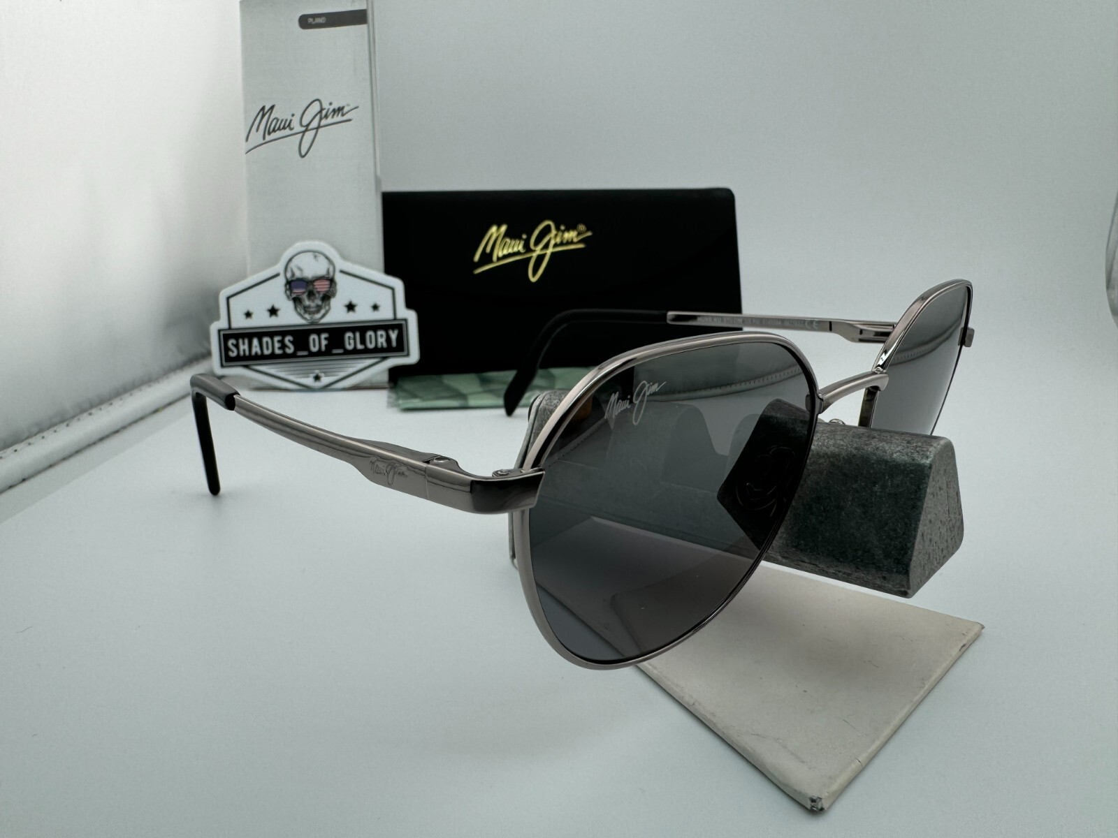 Pre-owned Maui Jim Hukilau Mj 845-11 Silver To Black Dual Mirror Polarized Sunglasses