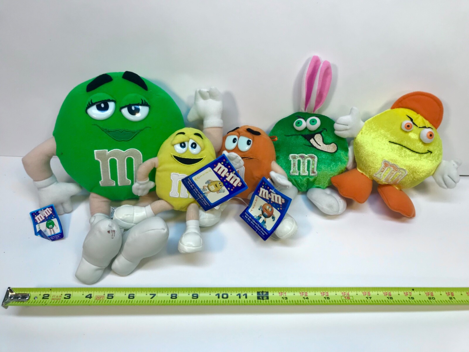 エムアンドエムズ Vintage M&M Plushs - Set of 5 - New with Tags - 2005 - Small