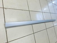 Mercedes R320 W251 4M 06-10 Lang Türleiste Links Vorne Aussen Mercedes R320 W251 4M 06-10 27.09.2006 3519261660... Vorschau 2