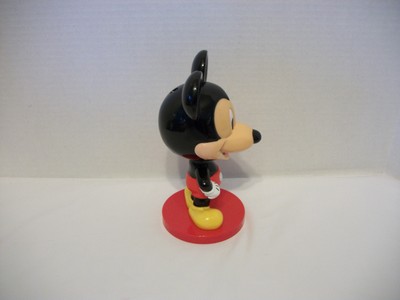 WALT DISNEY WORLD RESORT BOBBLEHEAD MICKEY MOUSE MADE FOR KELLOGGS 2002