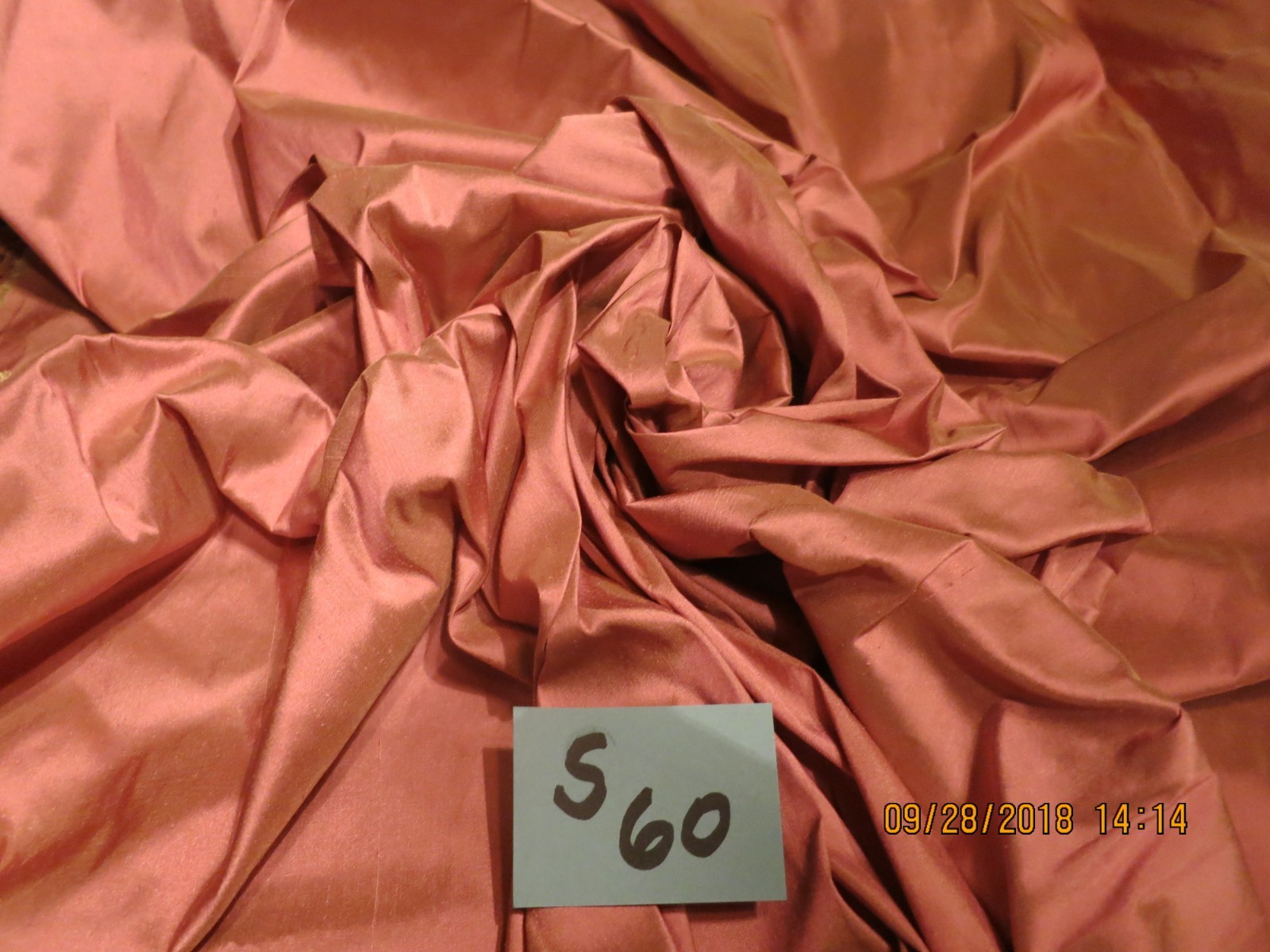 NEW ARR PINK ROSE  DUPIONI SILK ANTIQUE DOLL FRENCH  GERMAN DOLL DRESS 26X12 S56