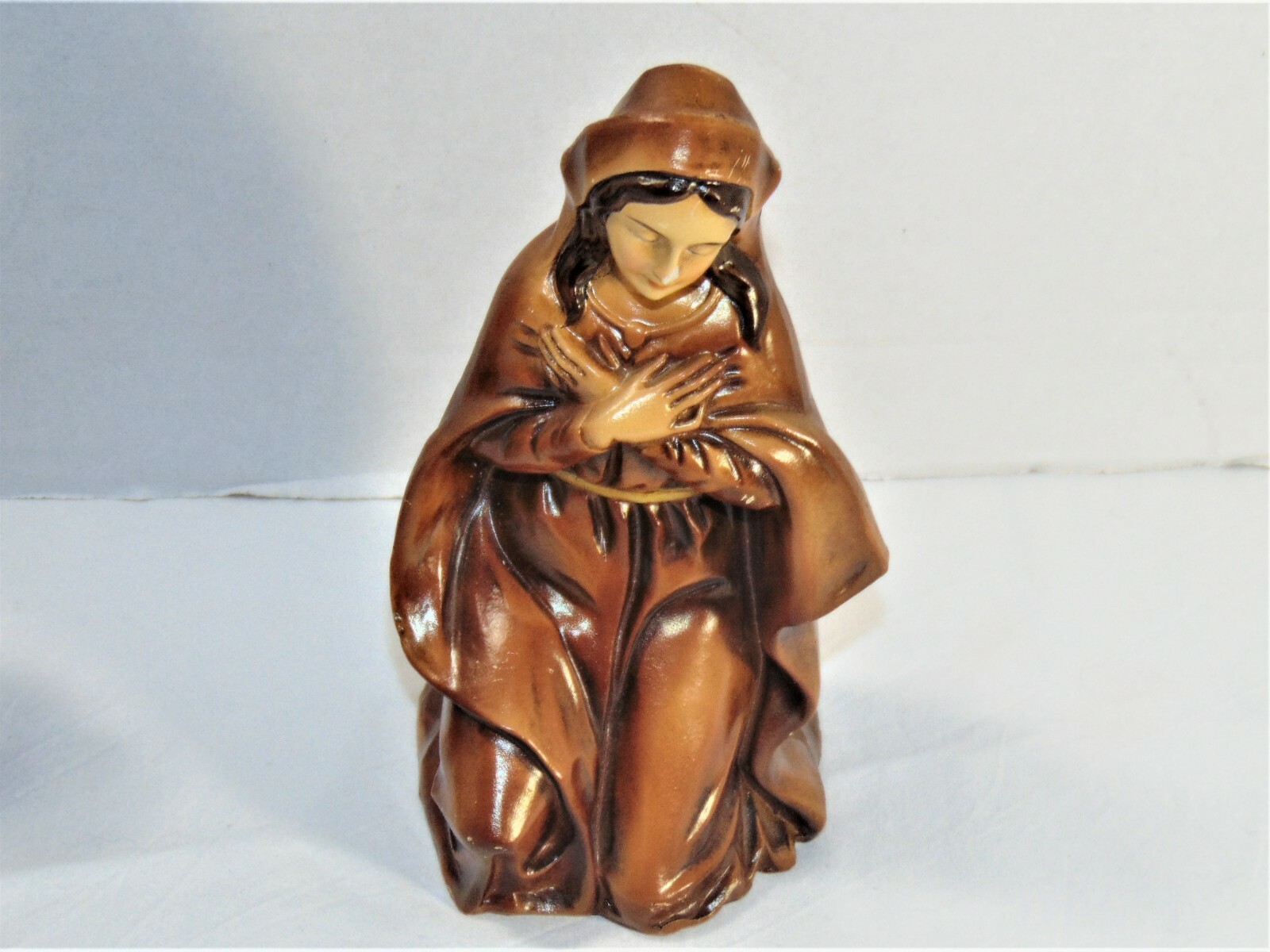 Pair of Fine A Quality Madonna Virgin Mary figurine Vintage 6.5
