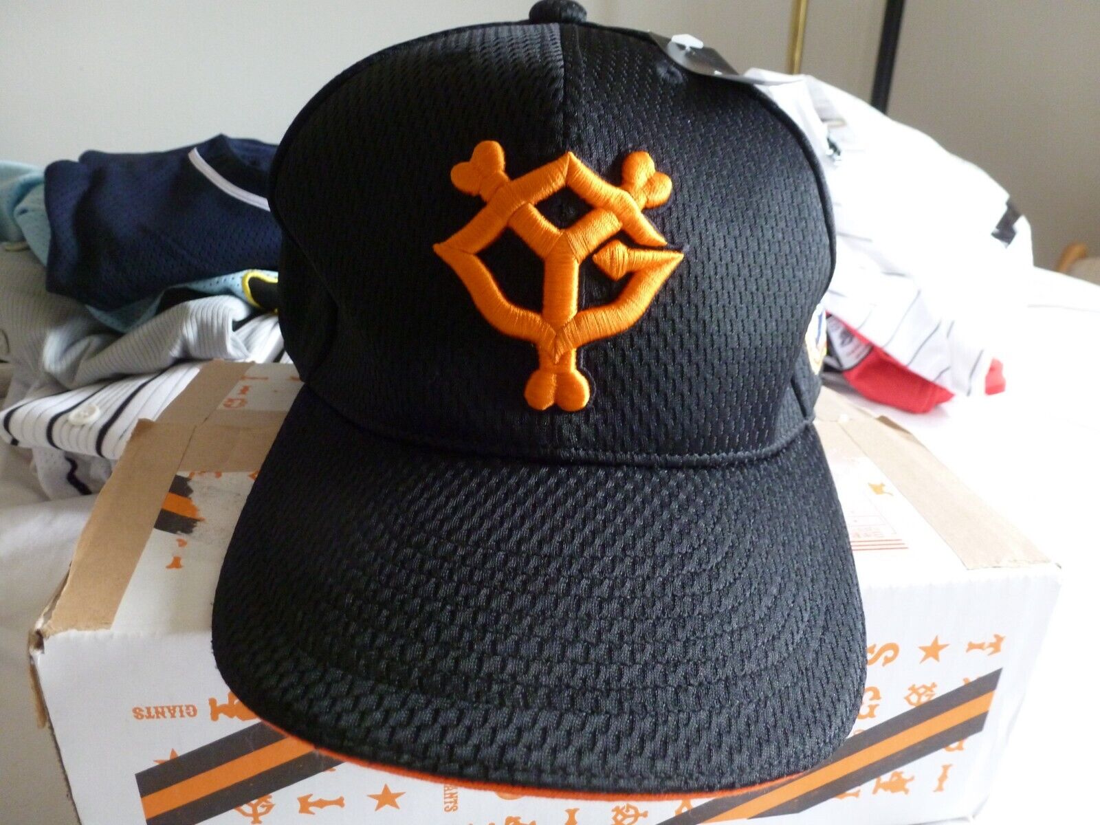 NEW ADIDAS PRO COLLECTION JAPAN MADE TOKYO YOMIURI GIANTS NEW ADIDAS PRO COLLECTION JAPAN MADE TOKYO YOMIURI GIANTS