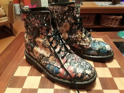 dr martens power floral