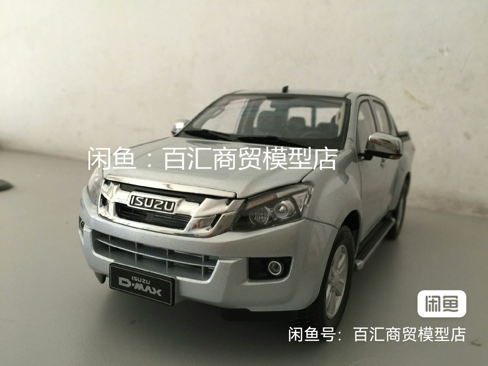 1/18 いすゞ　　D-マックス 1/18 Scale ISUZU D-MAX Pickup 2023 Orange Diecast Car Model