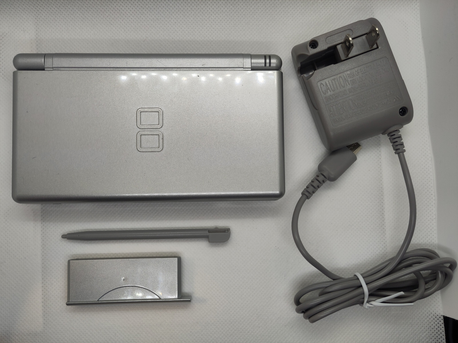 Nintendo DS Lite Handheld System, With Stylus, Charger, GBA Cover-TESTED/WORKING