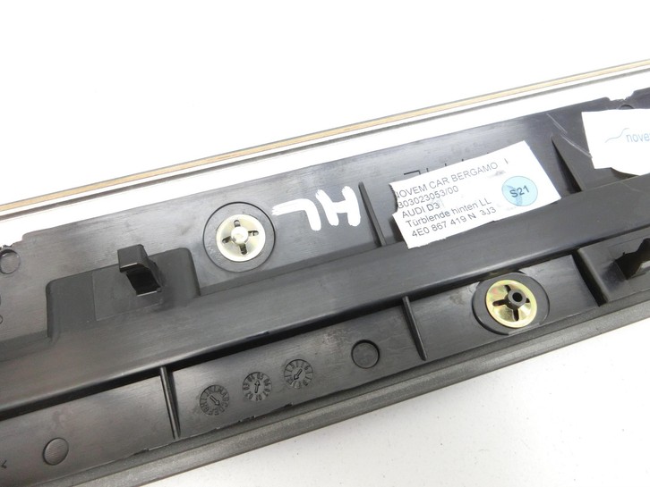 Audi A8 4E 05-08 Kurz Türleiste Links Hinten Innen Holzdekor LY7W Audi A8 4E 05-08 17.05.2006 4E0867419N 4E0867419... Vorschau 9