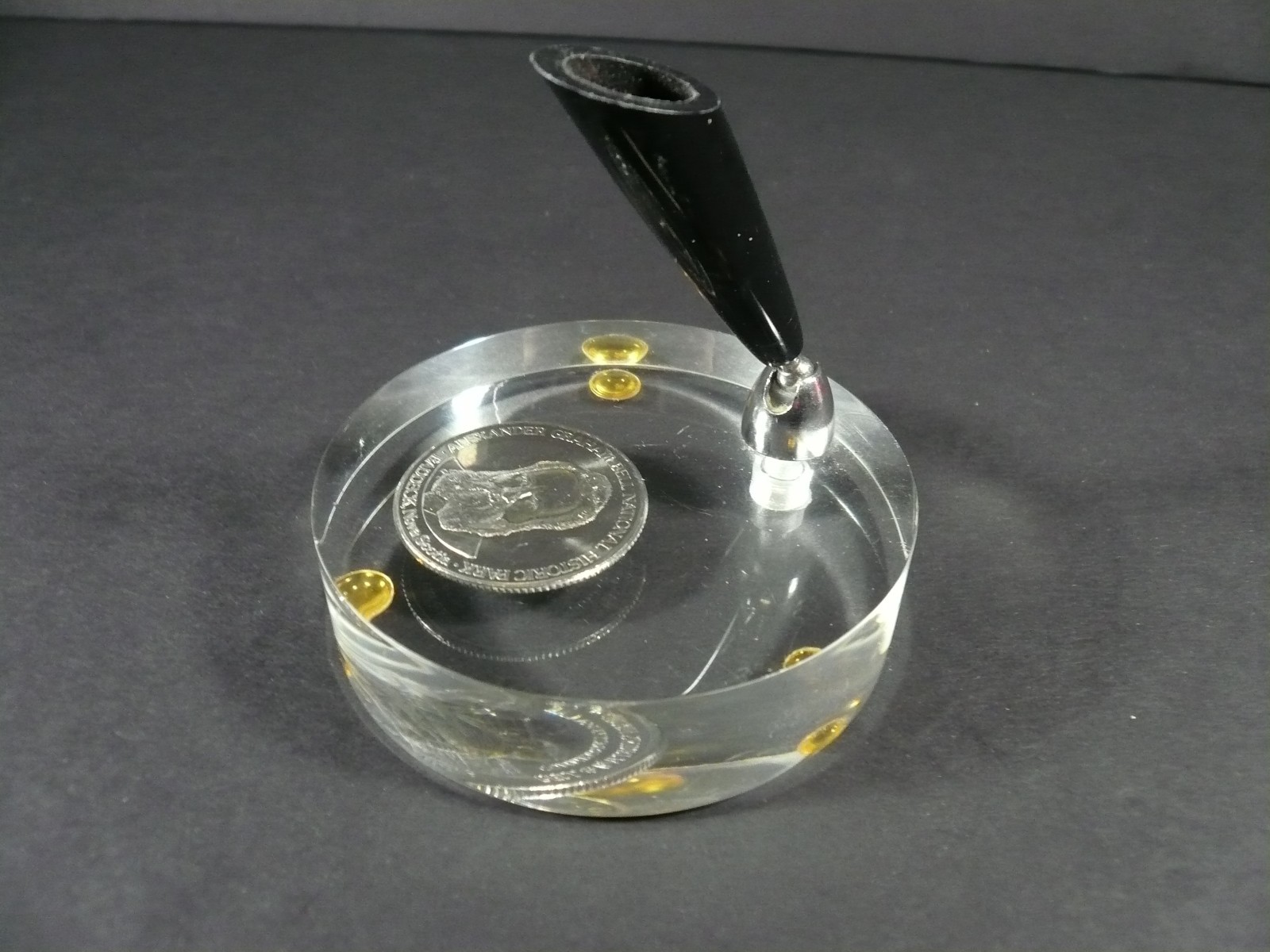 ALEXANDER GRAHAM BELL SILVER COMMEMORATIVE COIN in PEN HOLDER 1987