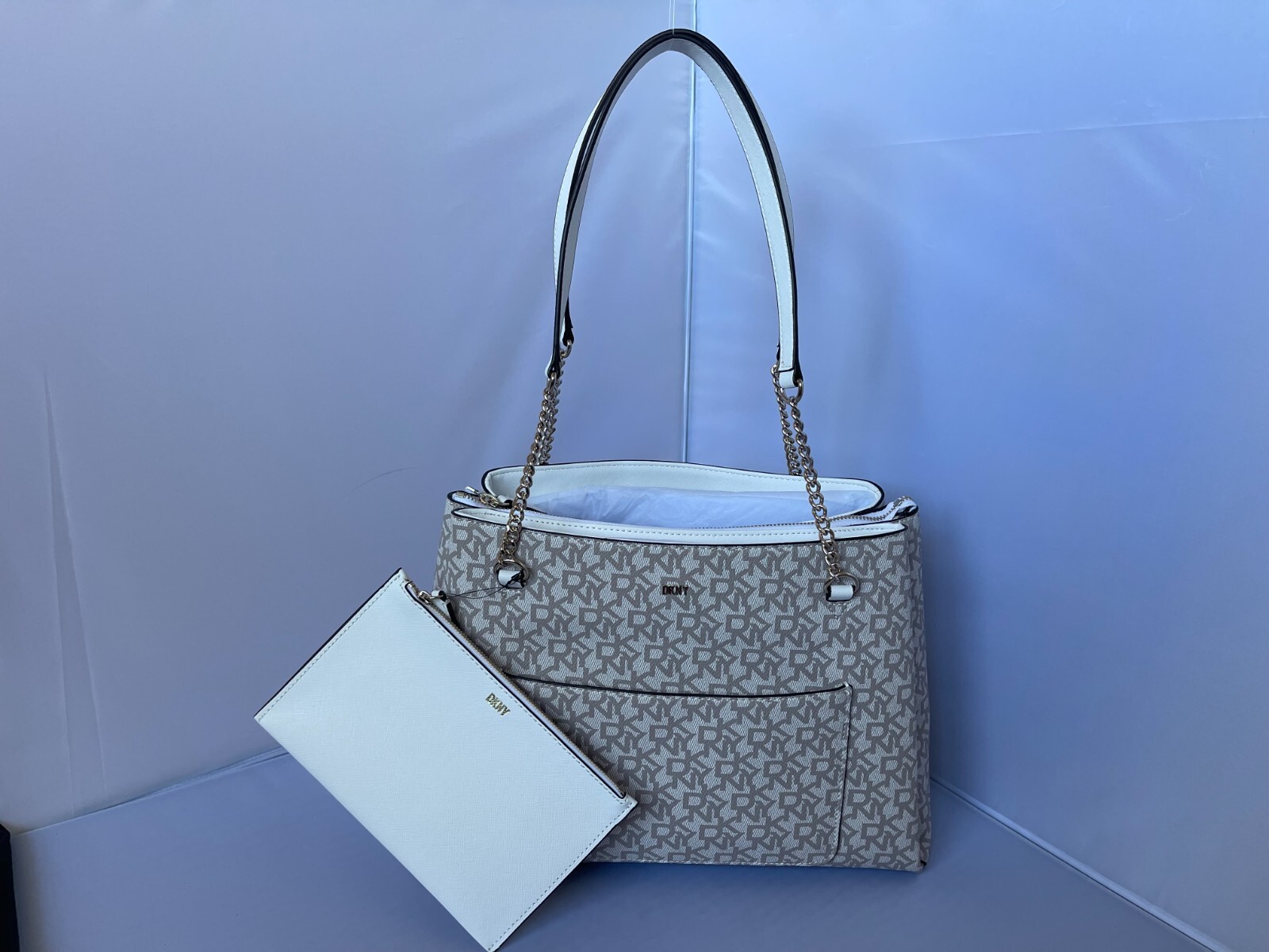 DKNY R42HYE18XLB 関税送料込 DKNY Bryanna Chain Shoulder Bag w/Pouch Beige/Tan/White DKNY