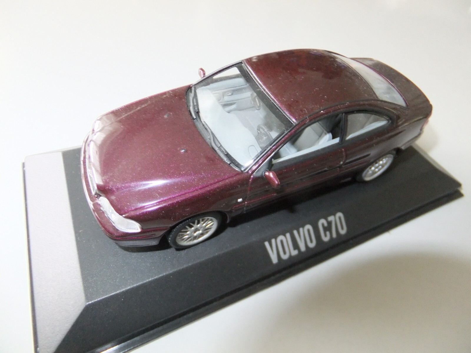 Amazon | MINICHAMPS 1/43 VOLVO C70 Coupe グレーメタリック
