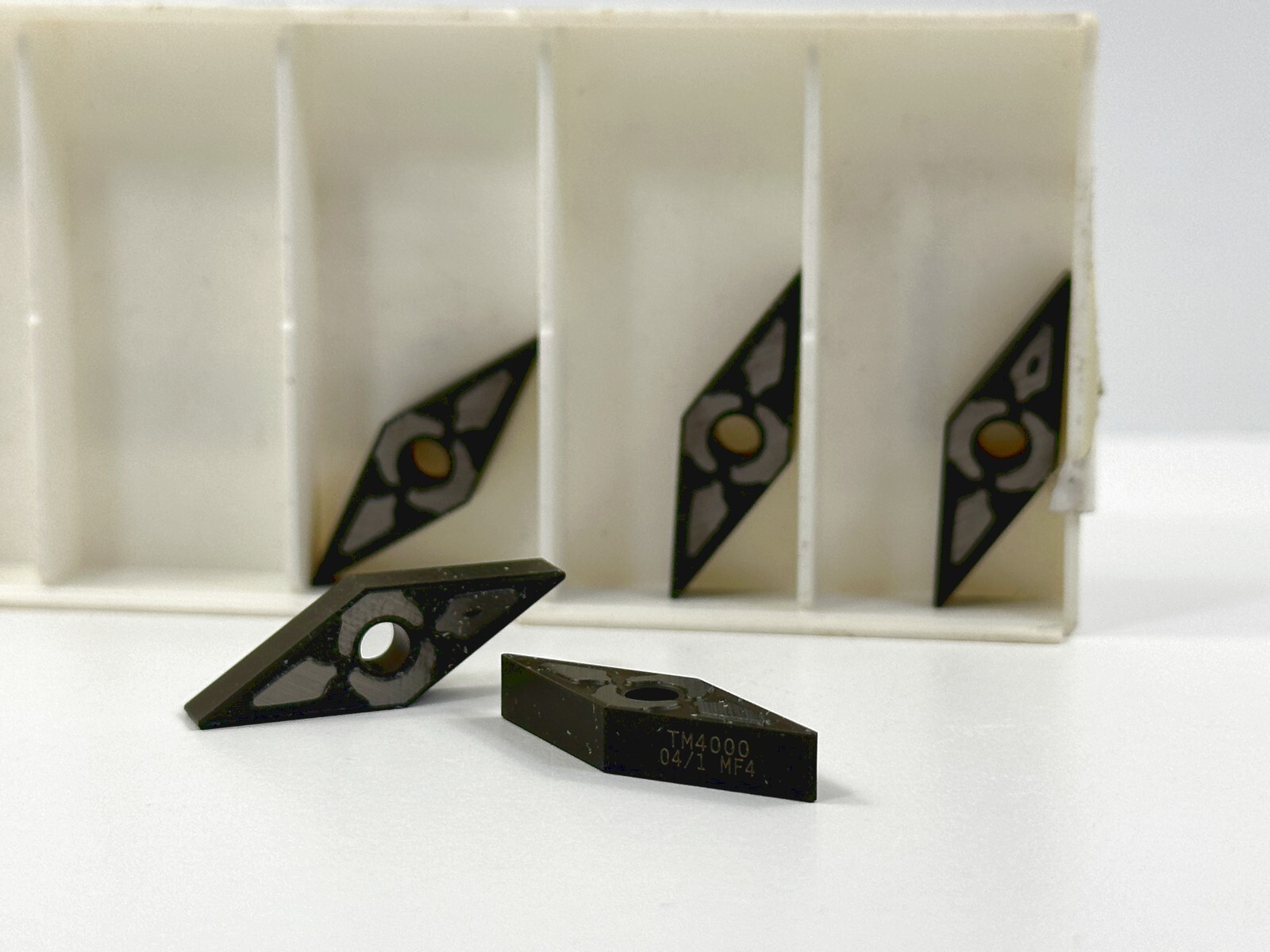 SECO VNMG331-MF4 VNMG160404-MF4 New Carbide Inserts 31494