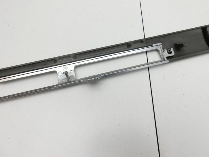 Audi A8 4E 05-08 Blende Armaturenbrett Abdeckung Audi A8 4E 05-08 17.05.2006 4E1853192C 4E1853192 gebraucht Vorschau 8