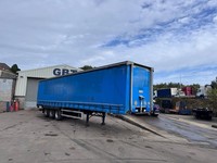 2015 Curtinsider with full size underslung tail Lift