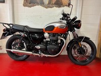 TRIUMPH BONNEVILLE T100 900 STUNNING! OFFERS / PX T140 750 TROPHY DAYTONA 