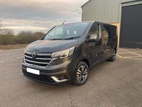 74 REG RENAULT TRAFIC EXTRA SPORT LWB AUTO CREWVAN 170 EURO 6.3 IN SLATE GREY