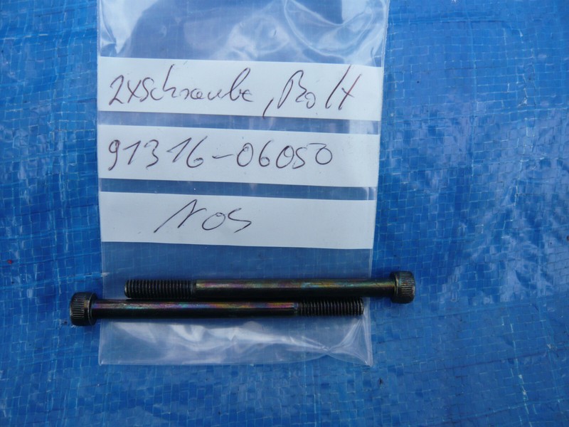 Yamaha  2x Schraube Bolt Bolzen 91316-06050