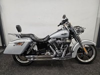HARLEY-DAVIDSON FLD SWITCHBACK ** SCREAMING EAGLE AIR FILTER - LED LIGHTS **